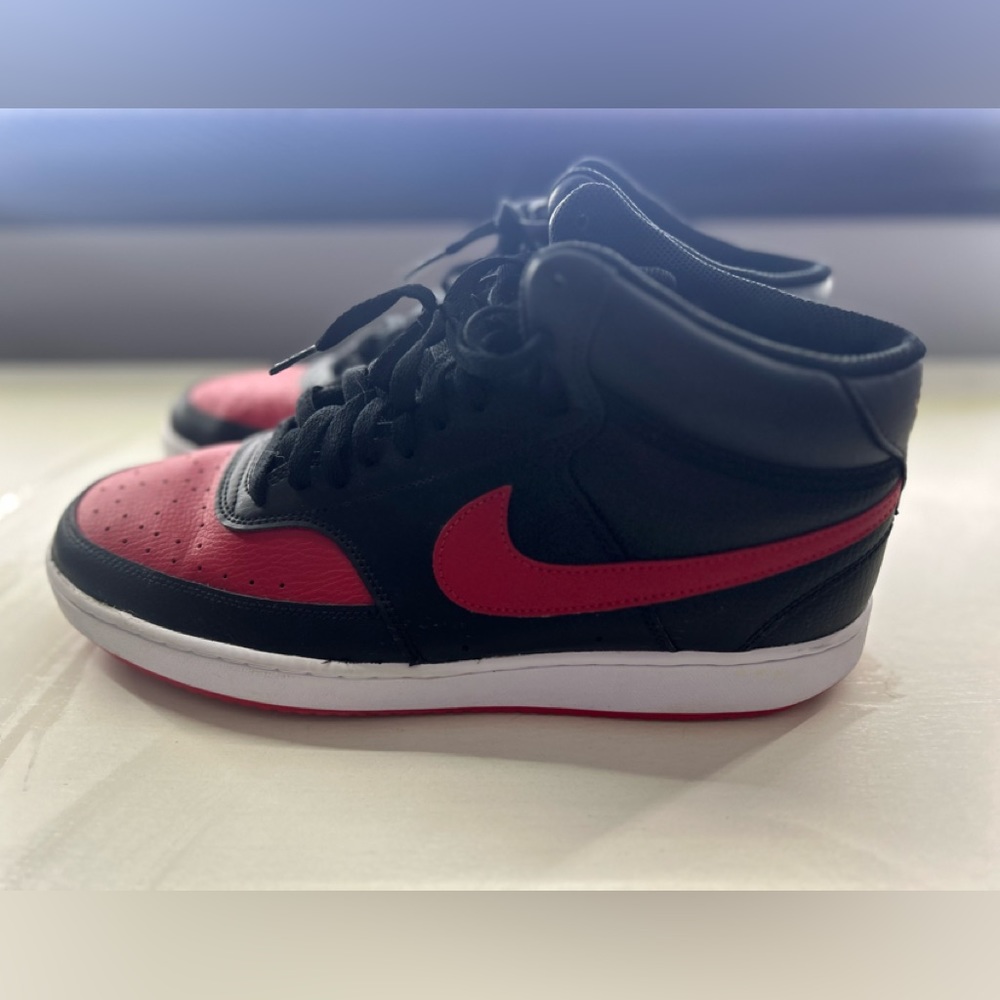 Nike Men’s Court Vision Mid Shoes worn once